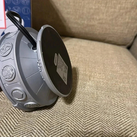 💥NWT Scentsy Home Full Size Fragrance Wax Melt Warmer MARVEL Super Hero Plug In - Picture 10 of 12